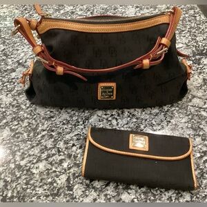 Anniversary Dooney & Bourke Black and Tan Shoulder Bag